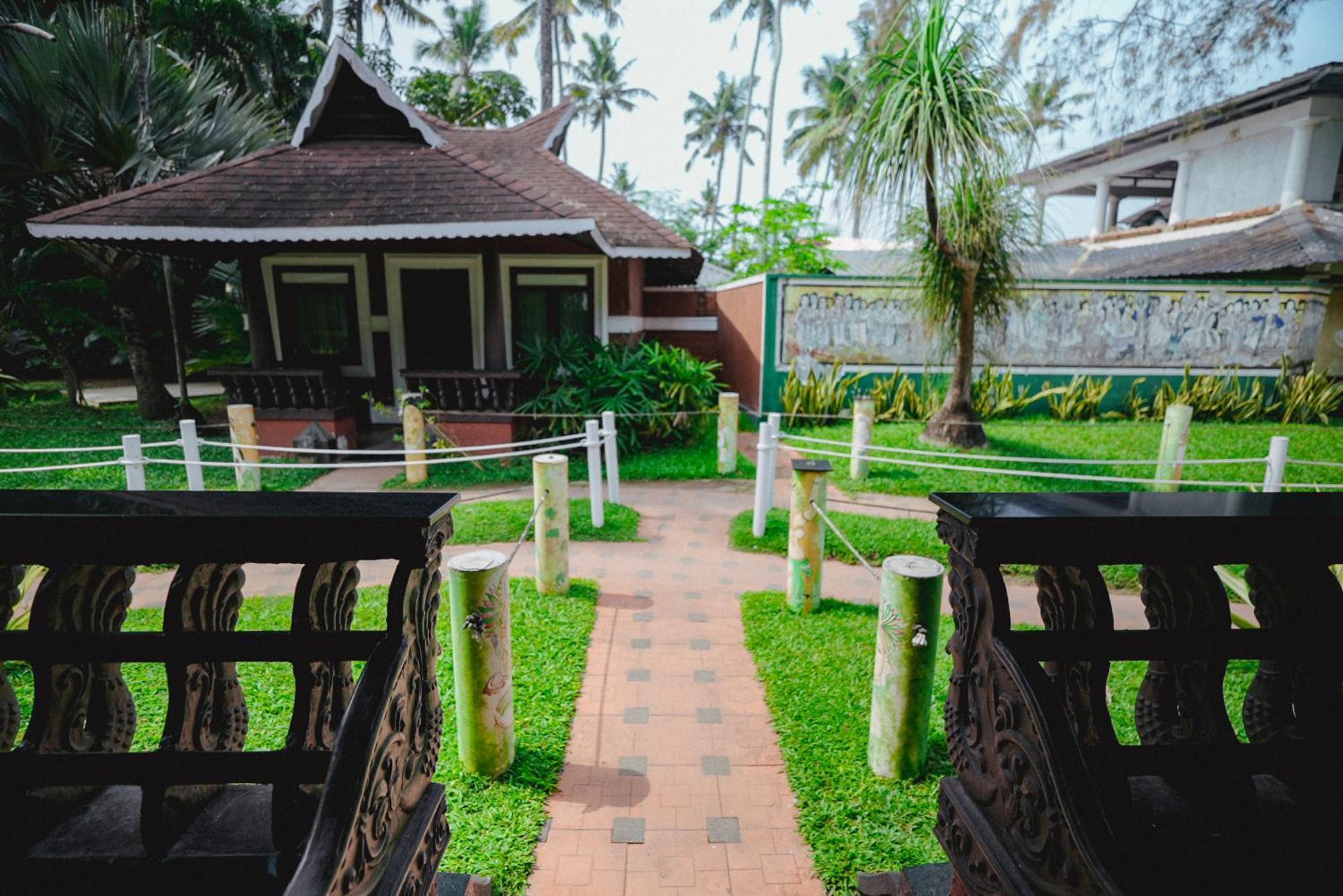 Clafouti Beach Resort - A Seafacing Resort バルカラ エクステリア 写真