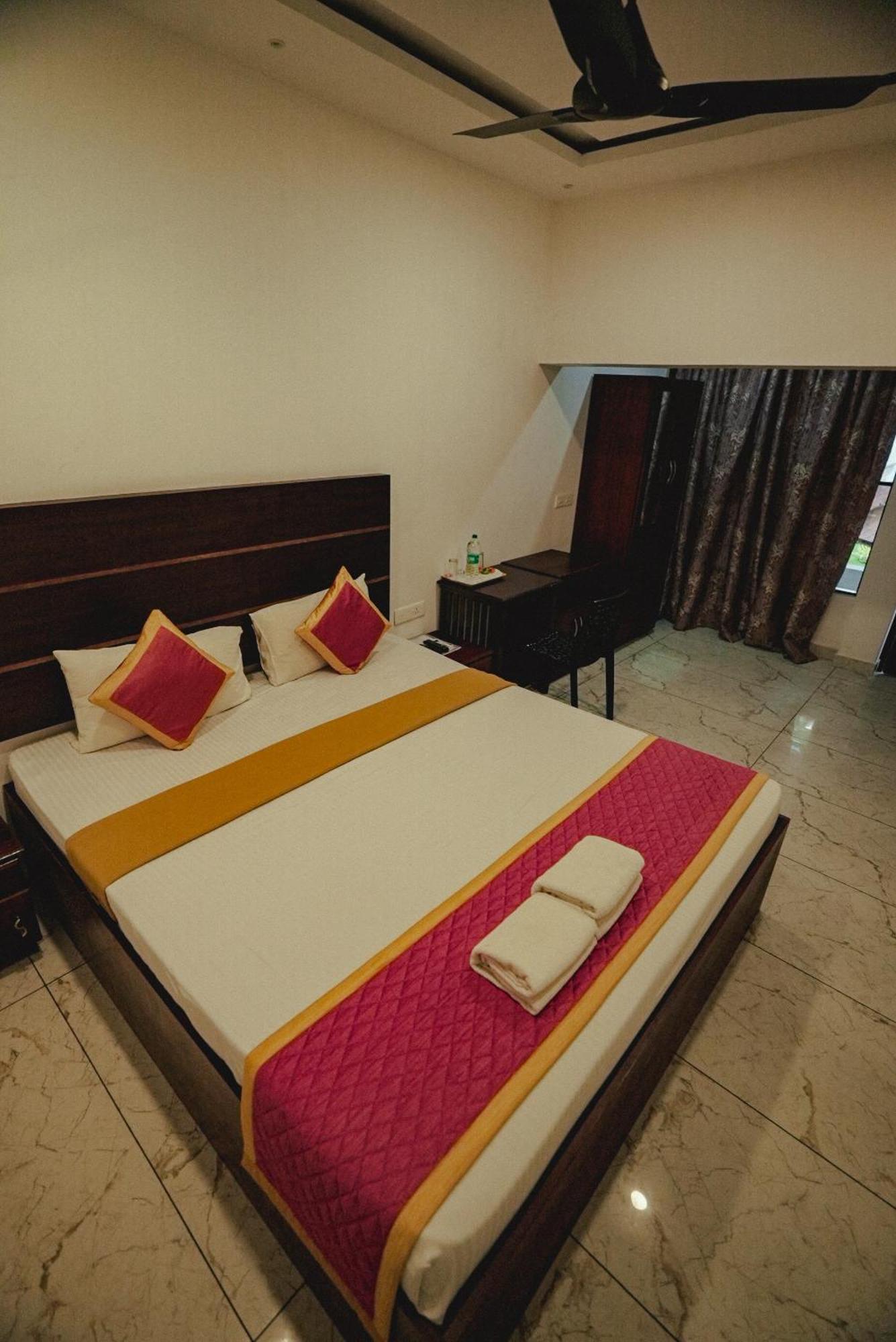 Clafouti Beach Resort - A Seafacing Resort バルカラ エクステリア 写真