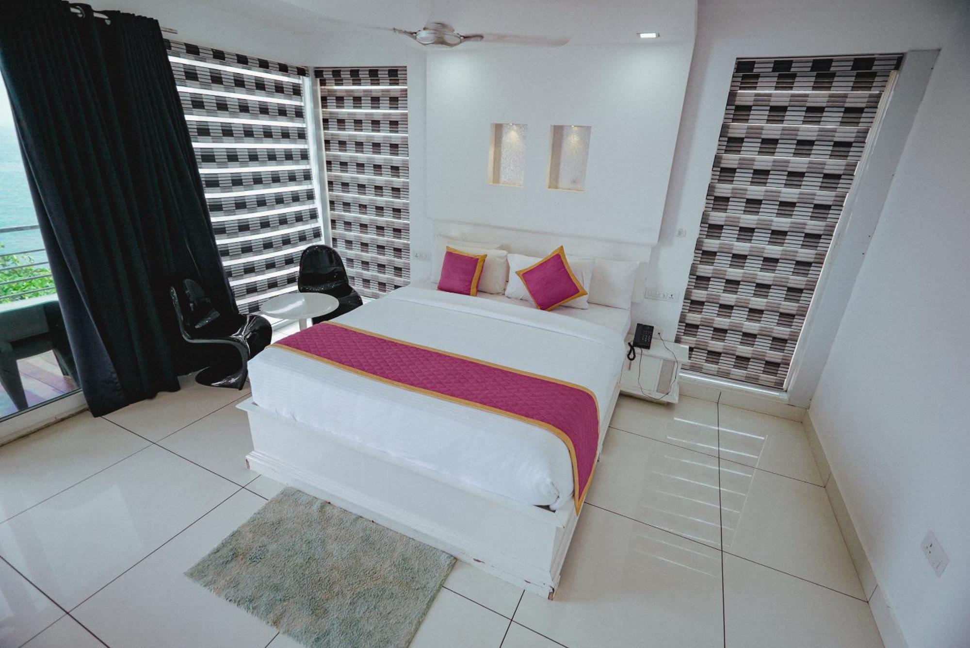 Clafouti Beach Resort - A Seafacing Resort バルカラ エクステリア 写真
