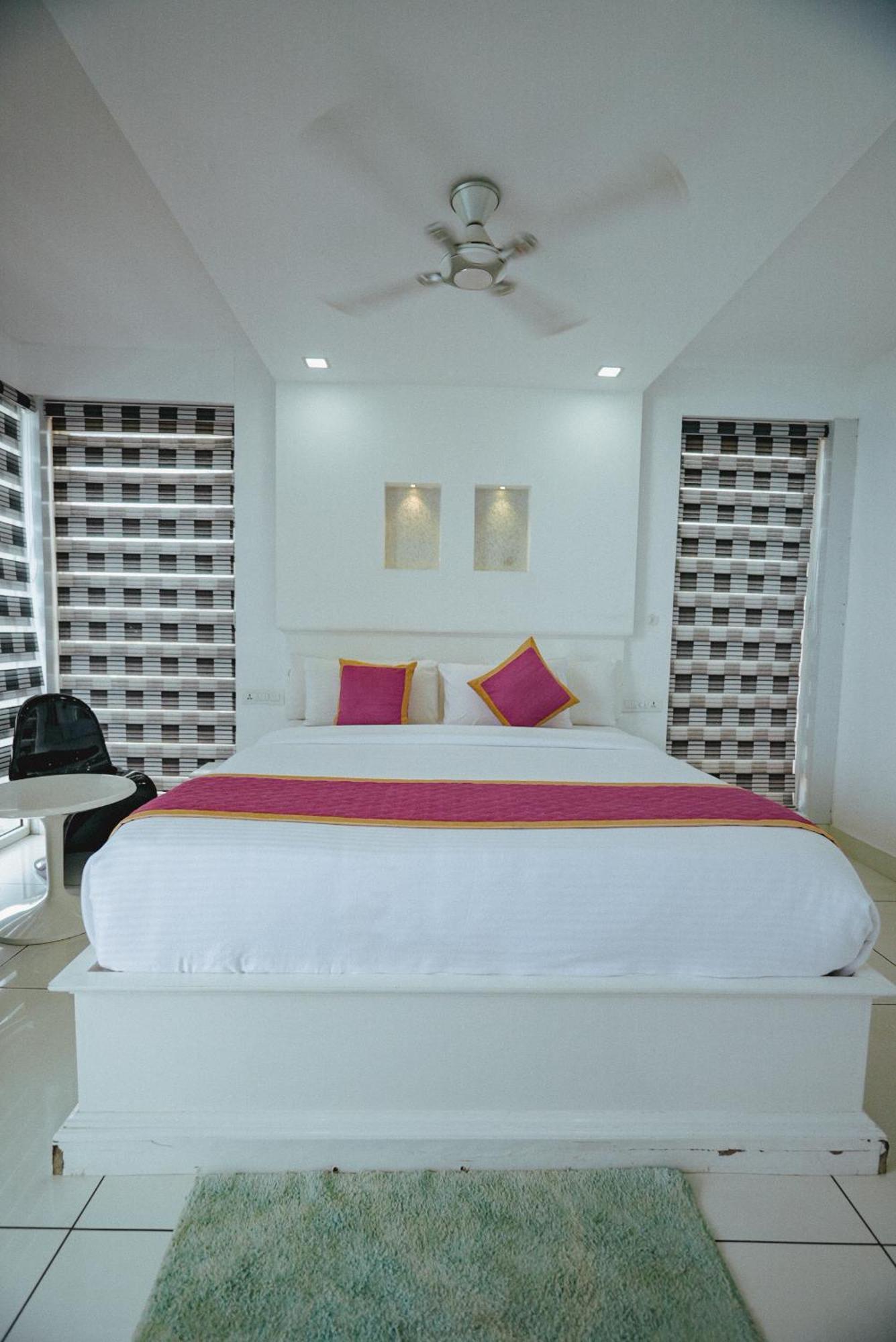 Clafouti Beach Resort - A Seafacing Resort バルカラ エクステリア 写真
