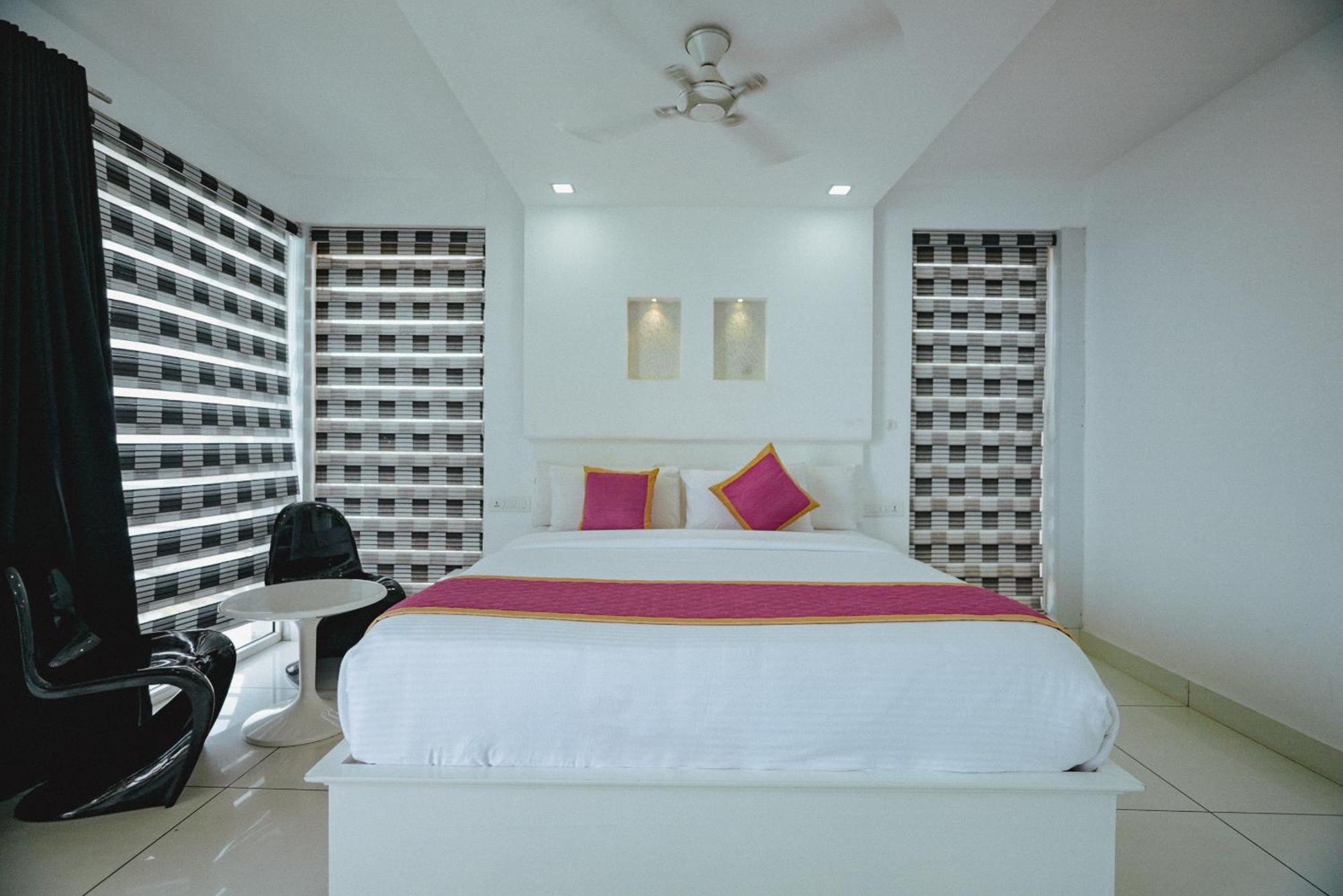 Clafouti Beach Resort - A Seafacing Resort バルカラ エクステリア 写真