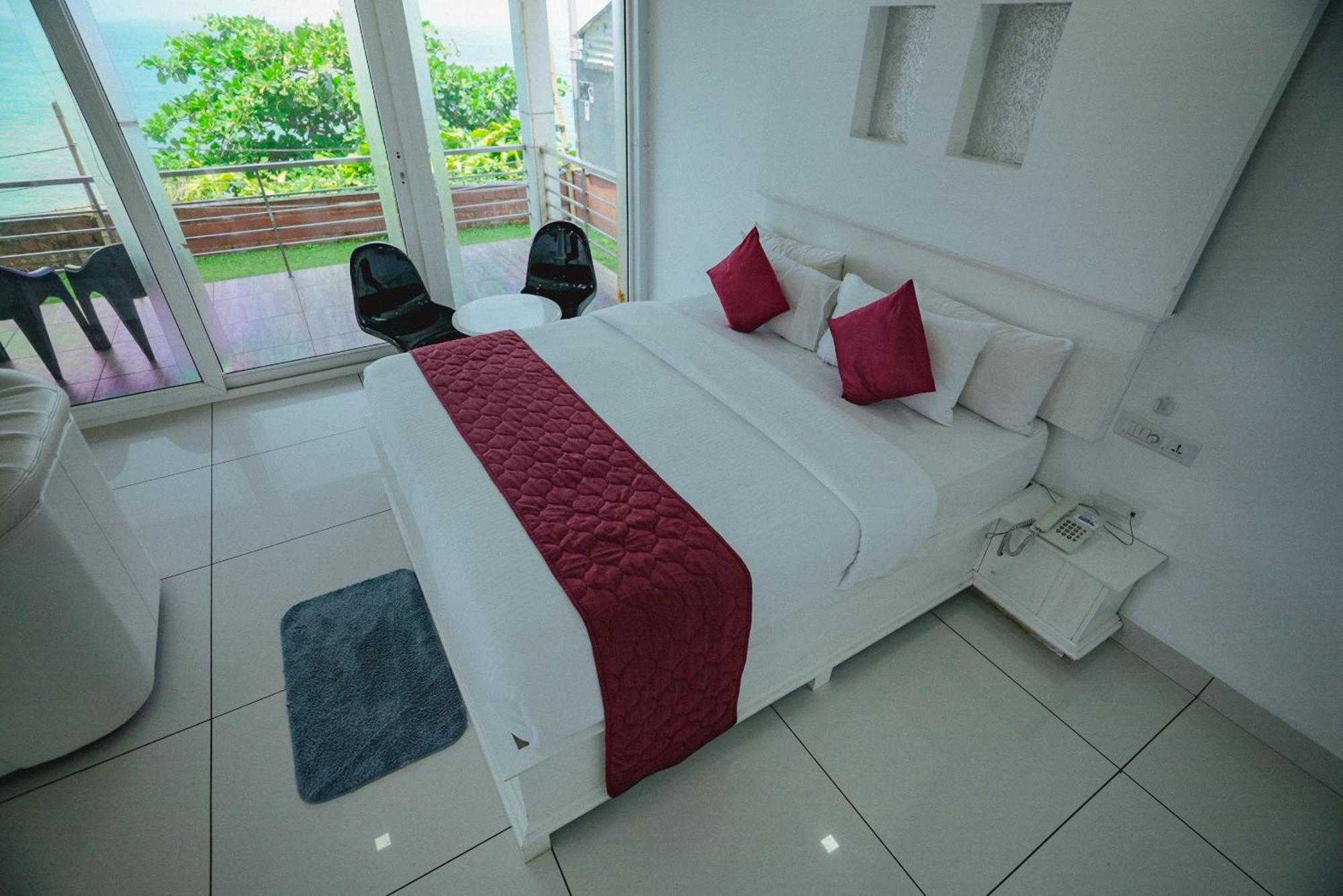 Clafouti Beach Resort - A Seafacing Resort バルカラ エクステリア 写真