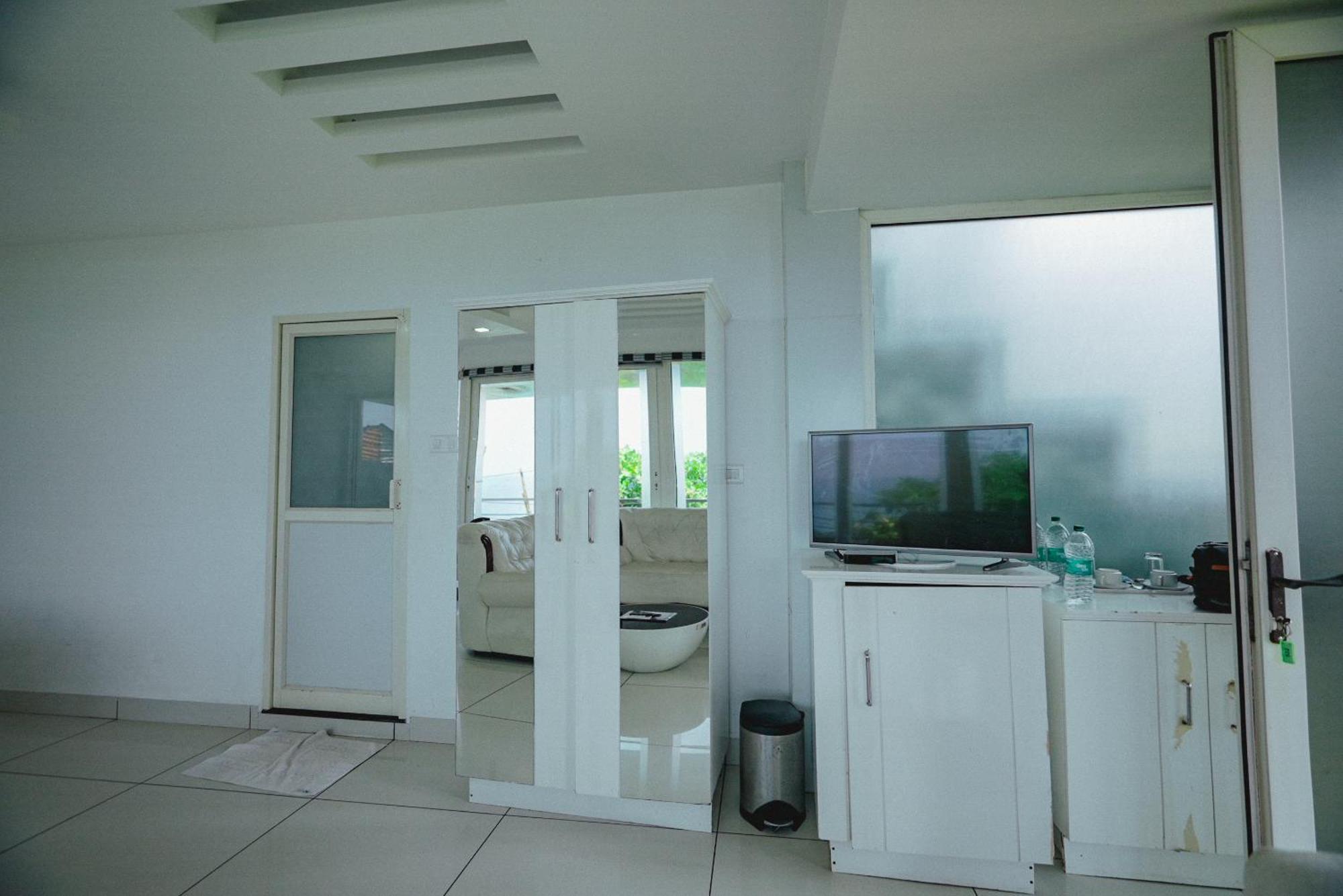 Clafouti Beach Resort - A Seafacing Resort バルカラ エクステリア 写真