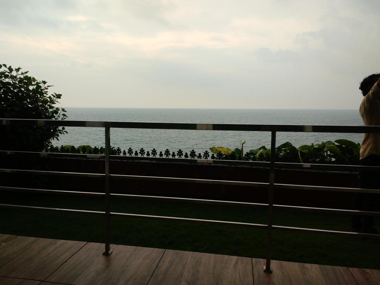 Clafouti Beach Resort - A Seafacing Resort バルカラ エクステリア 写真